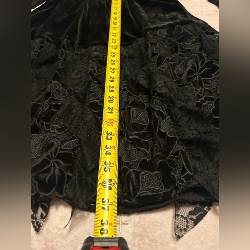 French Connection Women’s Sz 4 Dark Romantic Whimsigoth Black Lace Dress Event - Picture 10 of 13